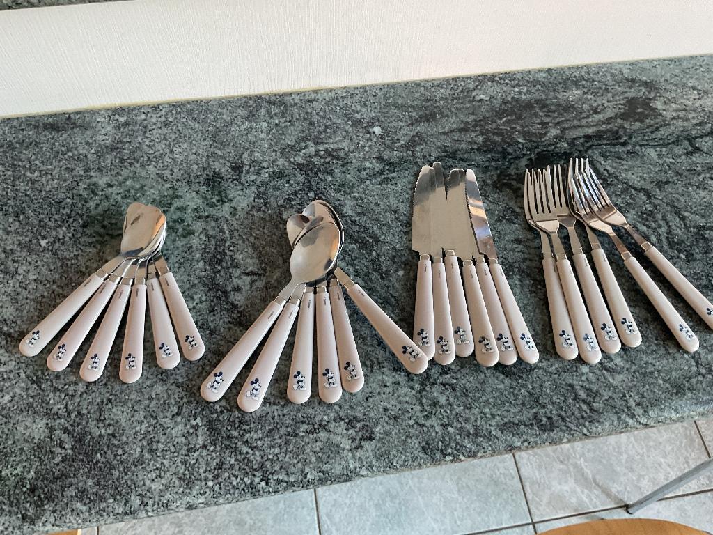 Couverts Mickey, Ophalen, Zo goed als nieuw