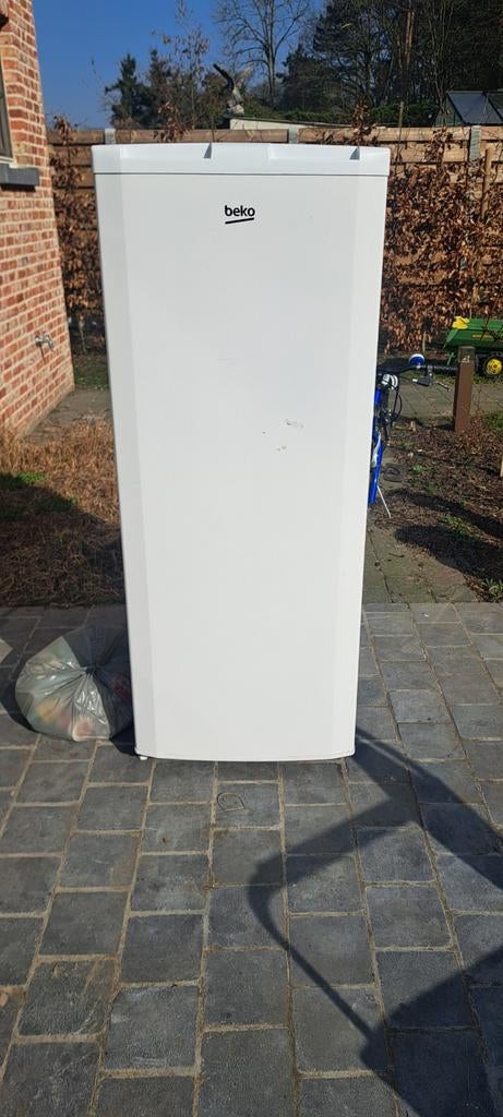 Koelkast beko, Ophalen