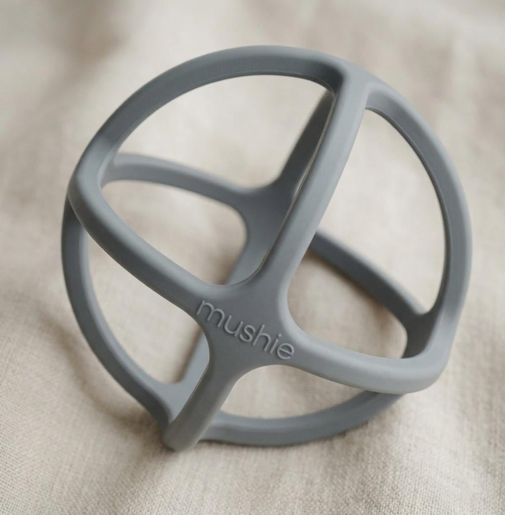 Baby speelgoed bijtspeeltje bal Mushie, Ophalen of Verzenden, Nieuw, Overige typen