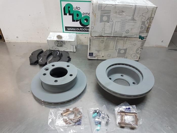 Disque + plaquette de frein avant d'un Mercedes Sprinter (Sp, Autos : Pièces & Accessoires, Freins & Transmission, Neuf, -, -