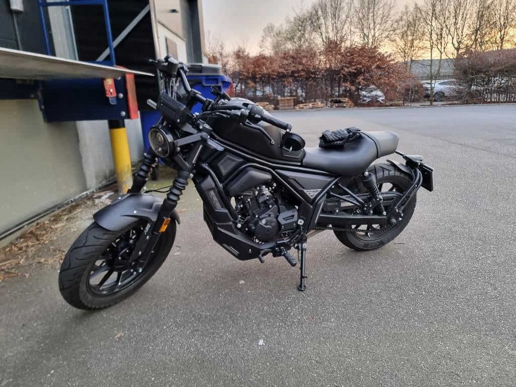 Moto - Zontes 125c (modèle 2025), 125 cm³, Zontes, Particulier, Éclairage LED