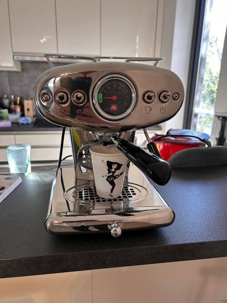 Illy espresomachine 10 maand jong, als nieuw, Ophalen of Verzenden, Zo goed als nieuw