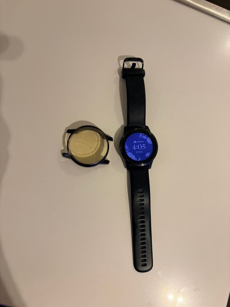 Garmin vivoactive 4 + bescherm cover, Étanche, Enlèvement, Utilisé, Avancer d'un pas