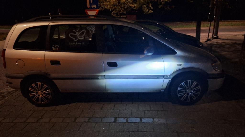 ​ UNIEKE KANS: Opel Zafira 1.6-16V (Z16XE) | 163.955 KM, Auto's, Opel, Stof, Zwart, 7 zetels, 5 deurs