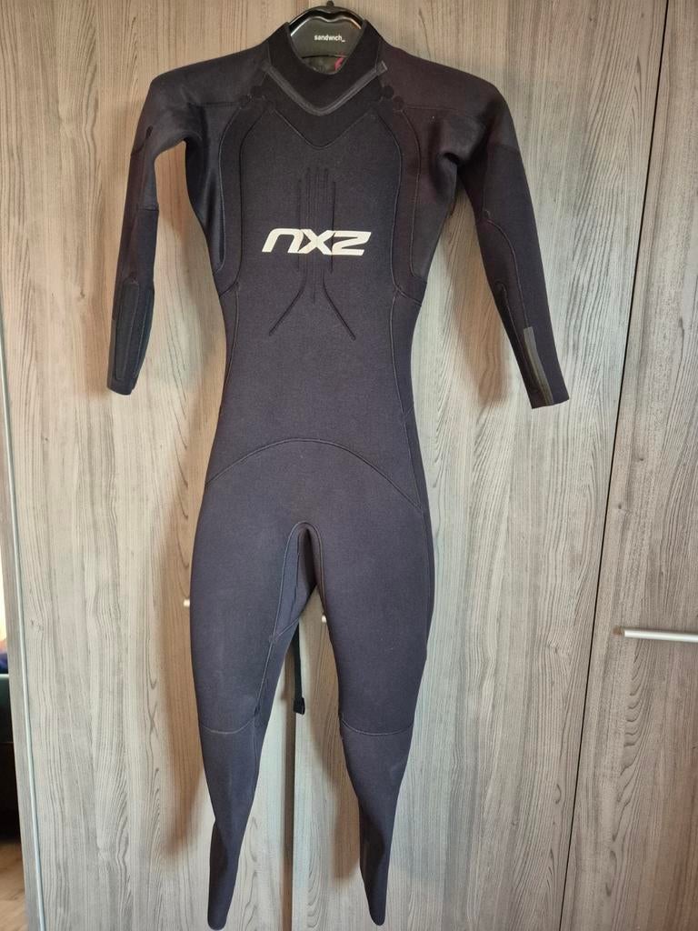 2XU Active A:1 Dames Wetsuit – Maat M, 1X gedragen, Watersport en Boten, Ophalen, Wetsuit, 2xu, Zo goed als nieuw