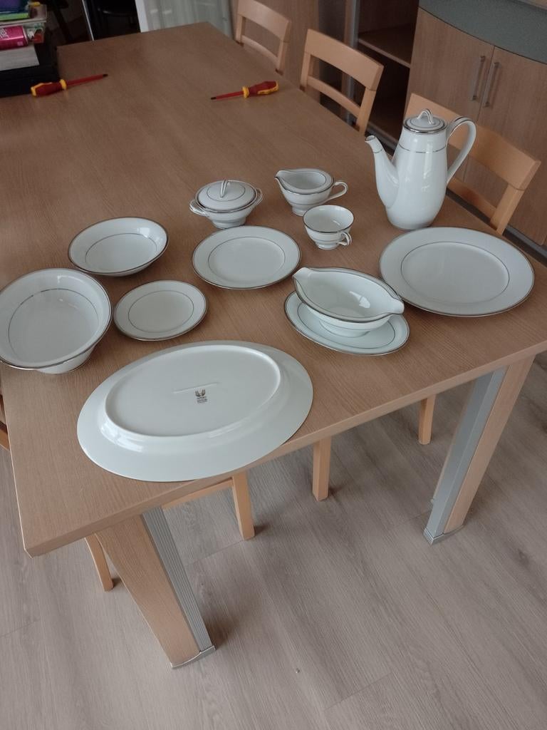 Porseleinen eet-koffie servies, Antiek en Kunst, Ophalen