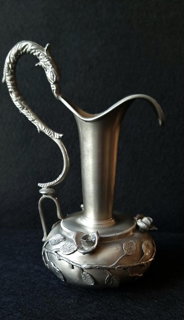 Vase décoratif en métal Amfora/Art Nouveau Italie, Antiquités & Art, Envoi