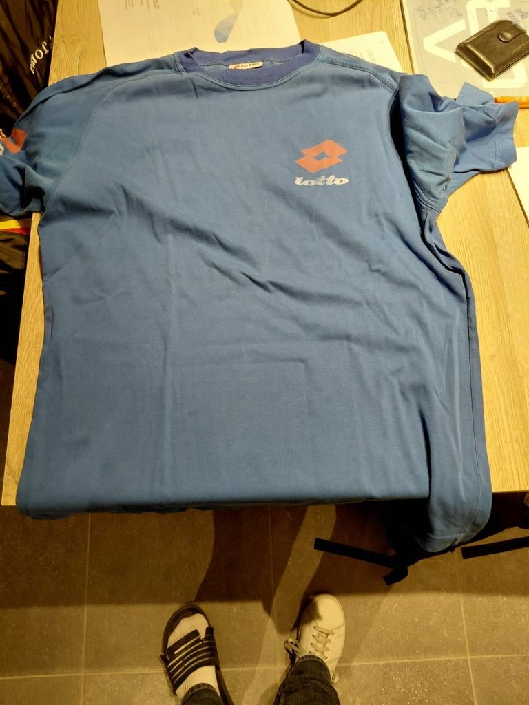 Kv mechelen spullen van Davy Davids (ex-speler), Enlèvement ou Envoi