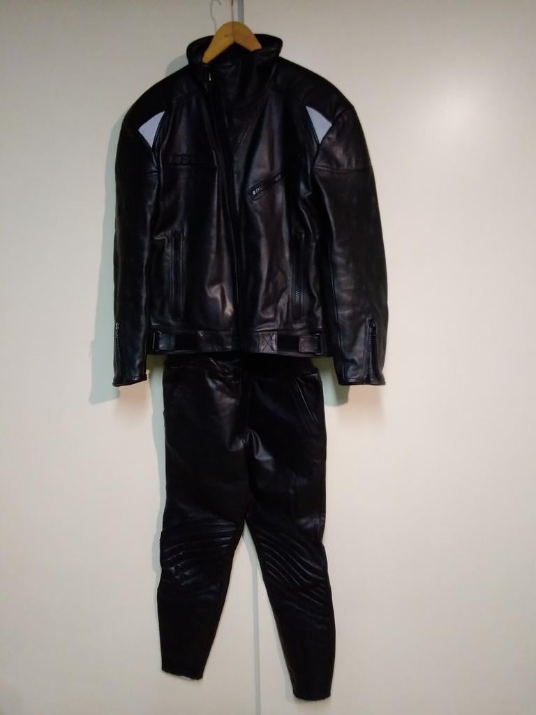 Ensemble cuir moto DAINESE  blouson et pantalon  neuf, Motos, Enlèvement, Pantalon | cuir