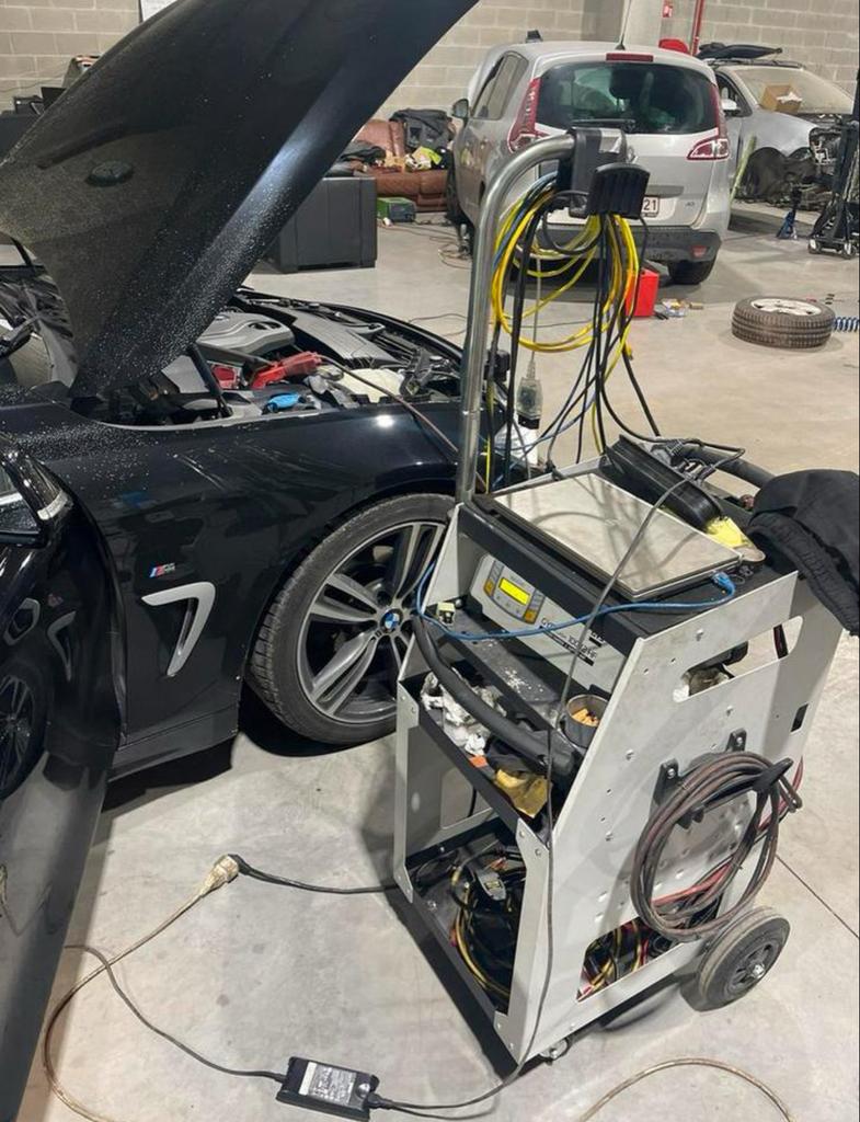 Spécialiste bmw coding&suppression témoin, Enlèvement