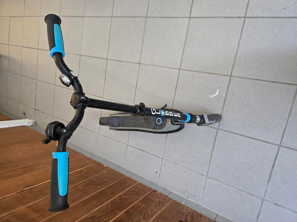 Trotinette électrique 6-11 ans (casque offert), Vélos & Vélomoteurs, Trottinettes, Enlèvement, Utilisé