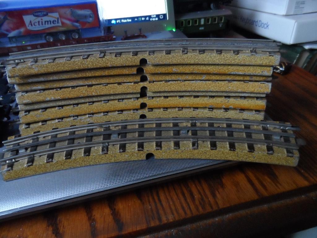 MARKLIN HO Set van 12 HO-rails - 8 bochten + 4 rechte..., Gebruikt, Gelijkstroom of Wisselstroom, Rails, Ophalen of Verzenden