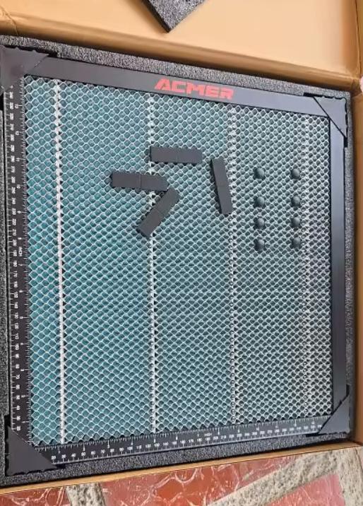 Table de travail en nid d’abeille gravure laser 300  300 mm, Enlèvement ou Envoi, Neuf, Moins de 130 cm