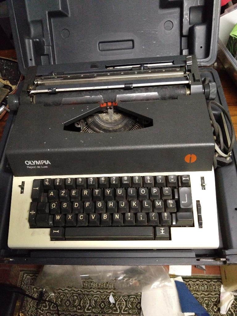 machine à écrire, Enlèvement, Comme neuf
