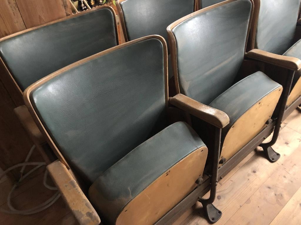 chaises de théâtre, Enlèvement, Utilisé, Tissus, Cinq, Six Chaises ou plus