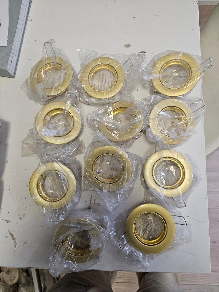 LOT 11x Spots – Déstockage – doré mat, Maison & Meubles, Lampes | Autre, Neuf, Enlèvement ou Envoi