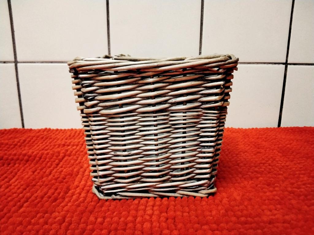 CACHE-POT EN OSIER, Enlèvement, Utilisé, Carré, Balcon