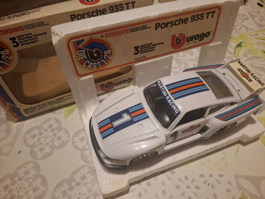 Porsche 935 Martini 1/24, Enlèvement ou Envoi, Utilisé, Burago