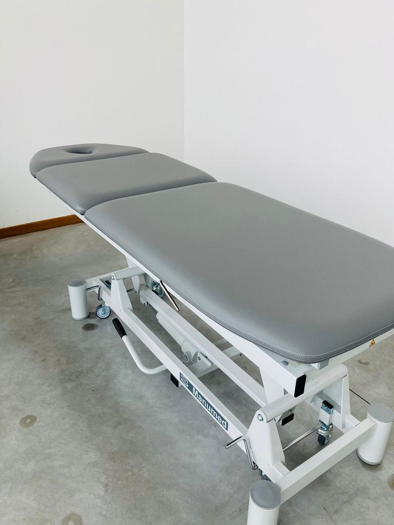 BEHANDELTAFEL TE KOOP, Ophalen, Zo goed als nieuw, Massagetafel