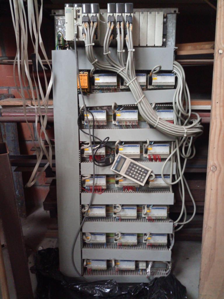 PLC Telemecaniqeu, Ophalen, Zo goed als nieuw