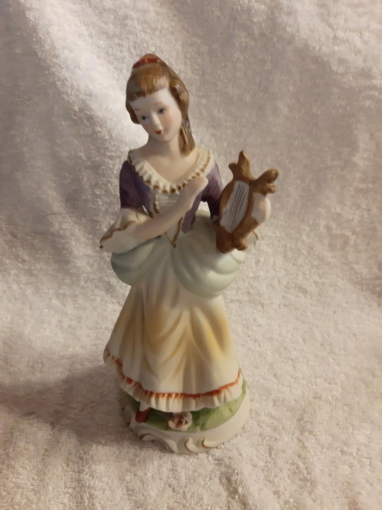 Vrouw met harp, Ophalen