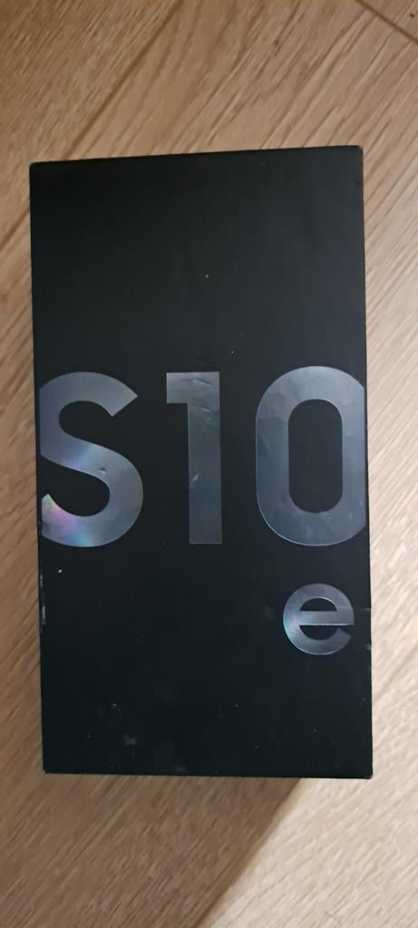 Doos met glasbeschermer + S10 e-rugschaal zonder mobiele tel, Telecommunicatie, Mobiele telefoons | Samsung, Ophalen, Zo goed als nieuw