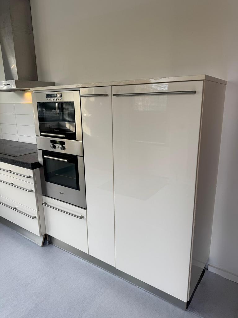 Cuisine d'angle complète brillante électroménagers DÉMONTÉE, Maison & Meubles, Enlèvement ou Envoi, Granit ou Pierre, Brillant ou Laqué