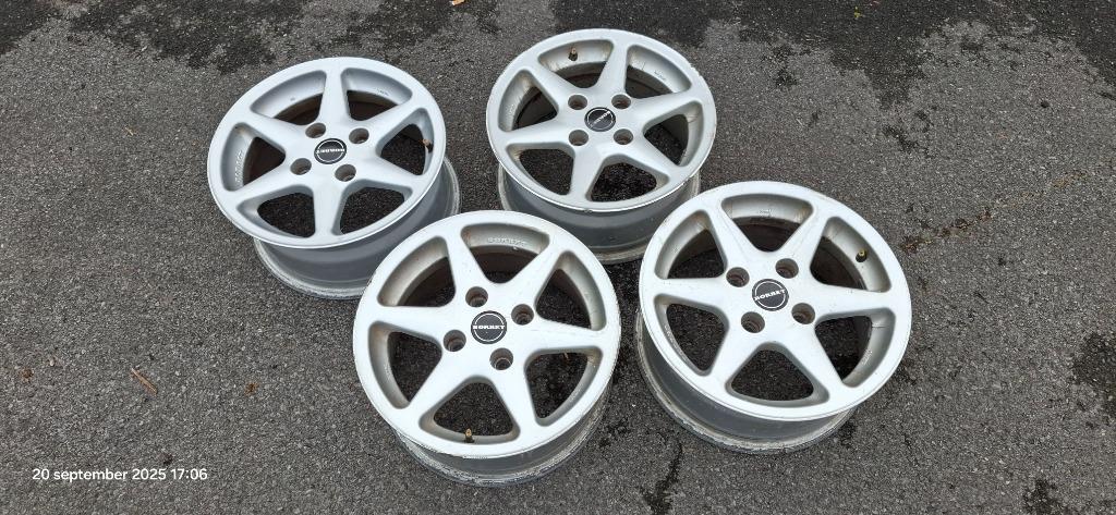 Jantes en alliage Borbet C 15 pouces avec un pas de 4x114,3, Autos : Pièces & Accessoires, 15 pouces, Pneus et Jantes, Enlèvement