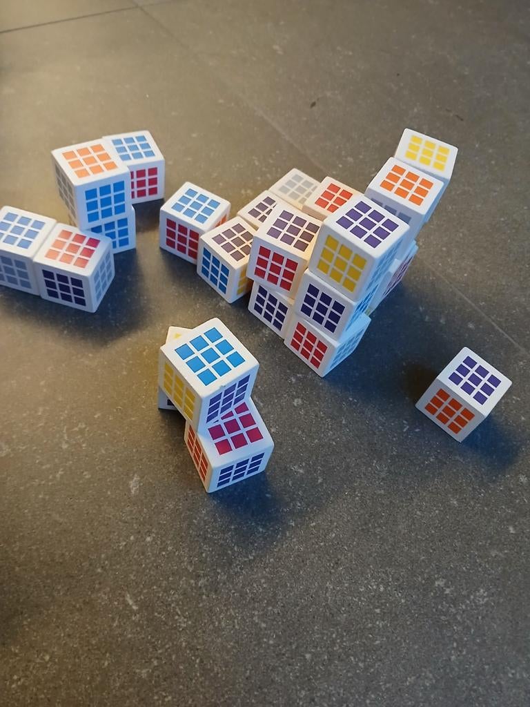 27 cubes of fun, Kinderen en Baby's, Ophalen