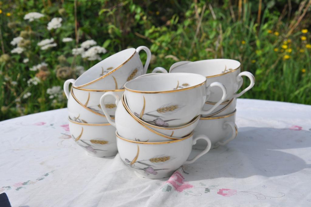 12 tasses a cafe fine porcelaine epi de blé, Enlèvement ou Envoi, Utilisé, Porcelaine, Tasse(s) et/ou soucoupe(s)