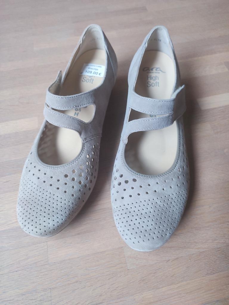 Chaussures Ara pour femme taille 40, Neuf, Beige, Enlèvement, Chaussures basses