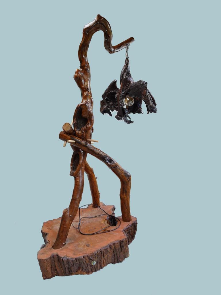 Lampe sur pied unique, Enlèvement