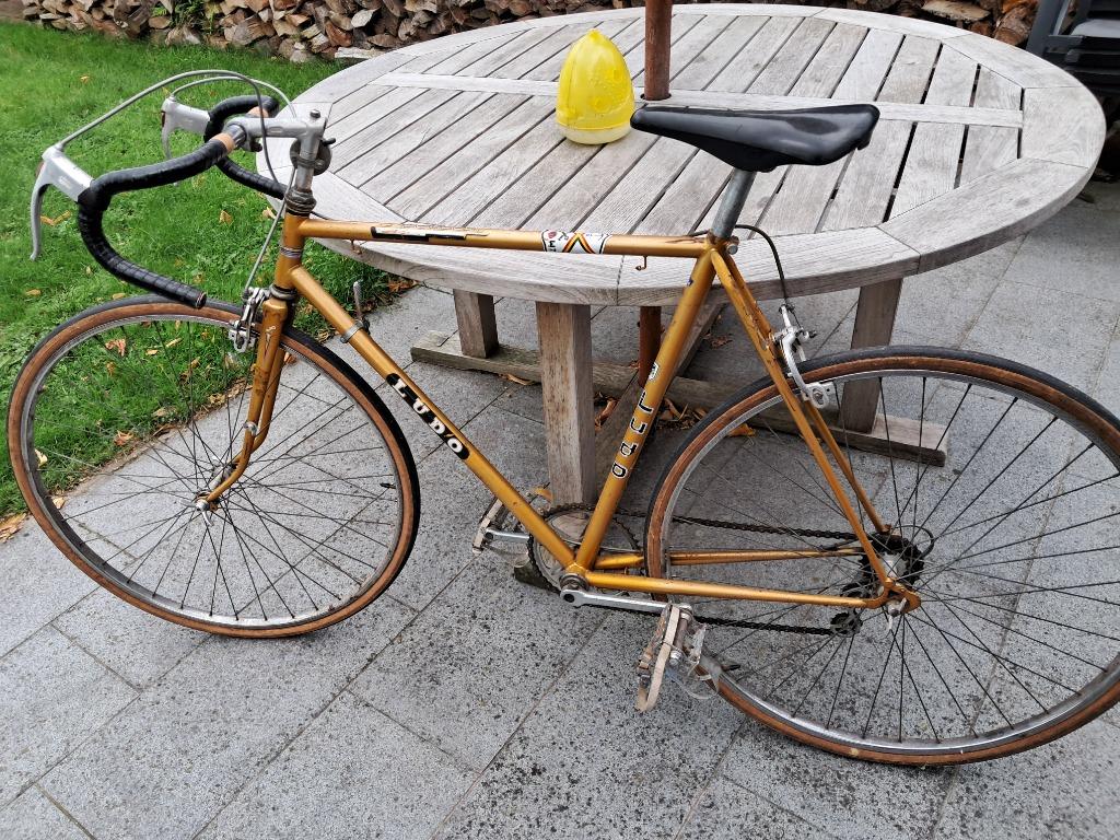oude retrofiets (omgebouwd naar koersstijl, Enlèvement, Utilisé, Autres marques