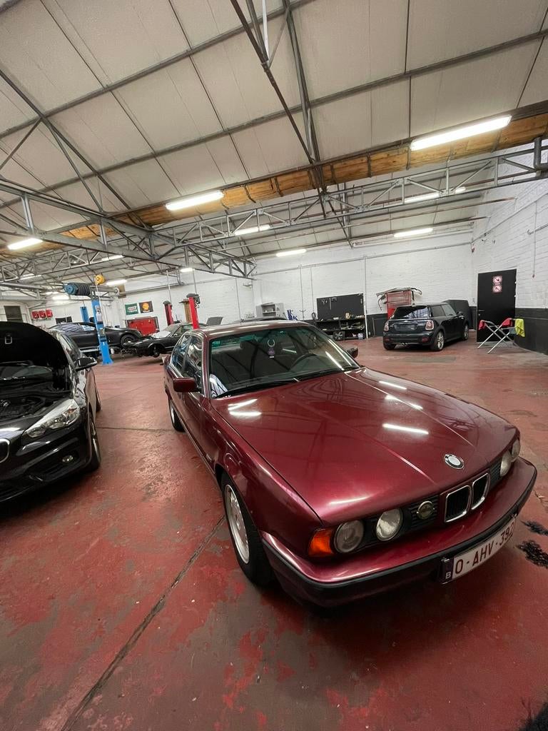 Bmw 525 tds, Autos, BMW, Rouge, 4 portes, Automatique, Particulier