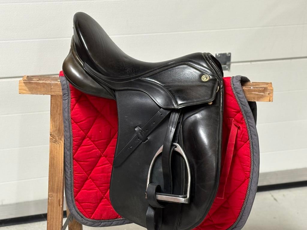 Zadel Kieffer dressuur 17” zwart, Dieren en Toebehoren, Ophalen, Gebruikt, Dressuur