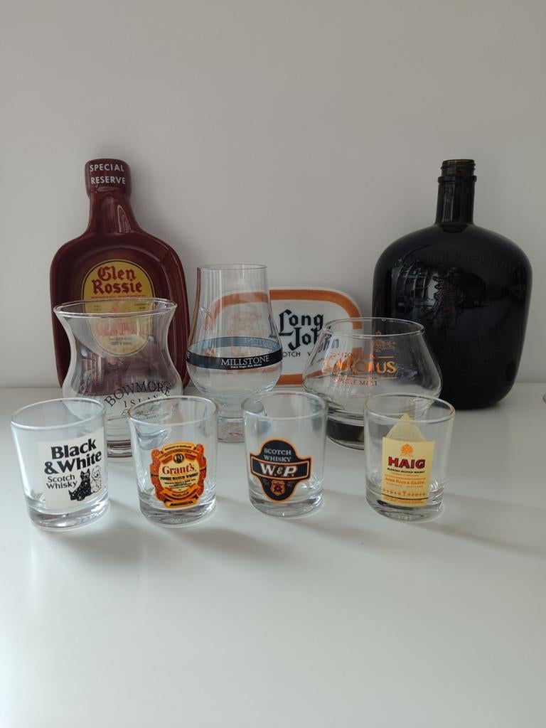 Collection publicitaire whisky ancien bouteille Old Suntory, Collections, Parfums, Enlèvement ou Envoi