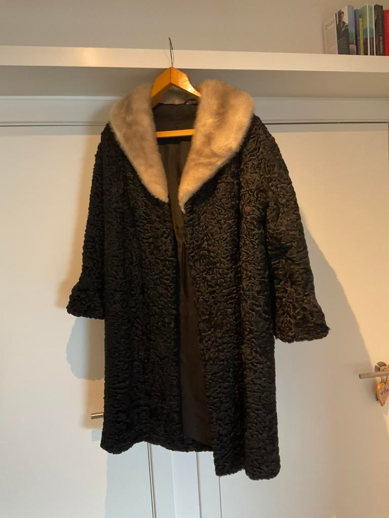 Prachtige astrakan jas zwart 42 44, Vêtements | Femmes, Vestes | Hiver, Enlèvement, Comme neuf, Noir