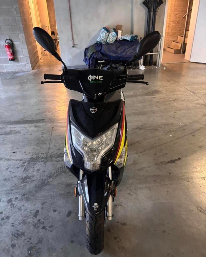 Brommer neco one A klasse, Fietsen en Brommers, Brommers | Overige merken, Ophalen, 0 versnellingen, Klasse A (25 km/u), Zo goed als nieuw