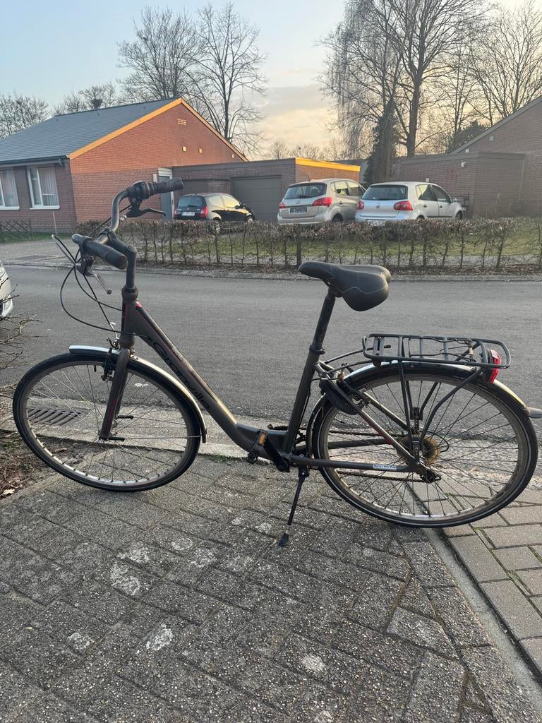 Fiets te koop, moet snel weg !!, Fietsen en Brommers, Fietsen | Dames | Omafietsen, Ophalen, Gebruikt