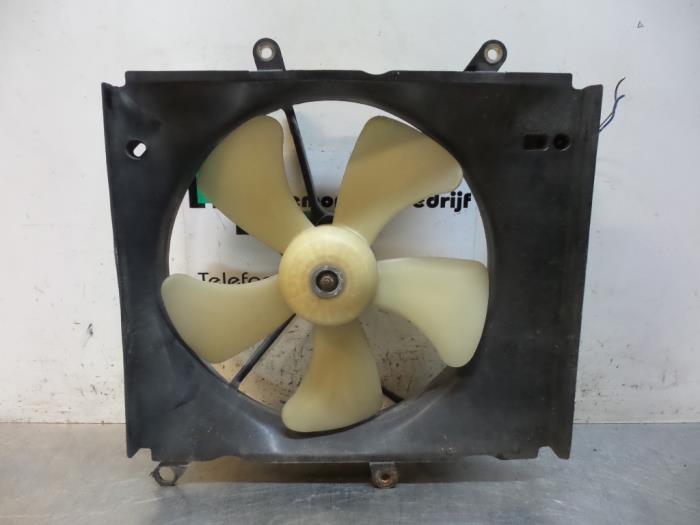 Ventilateur d'un Toyota Starlet (Starlet 95-), -, Toyota, Utilisé, -