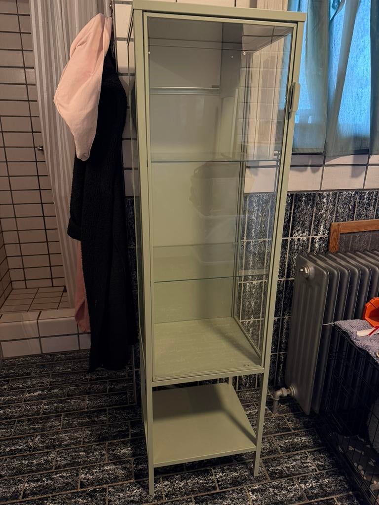 Ikea RUDSTA glazen vitrinekast groen, Huis en Inrichting, Kasten | Vitrinekasten, Ophalen, Zo goed als nieuw