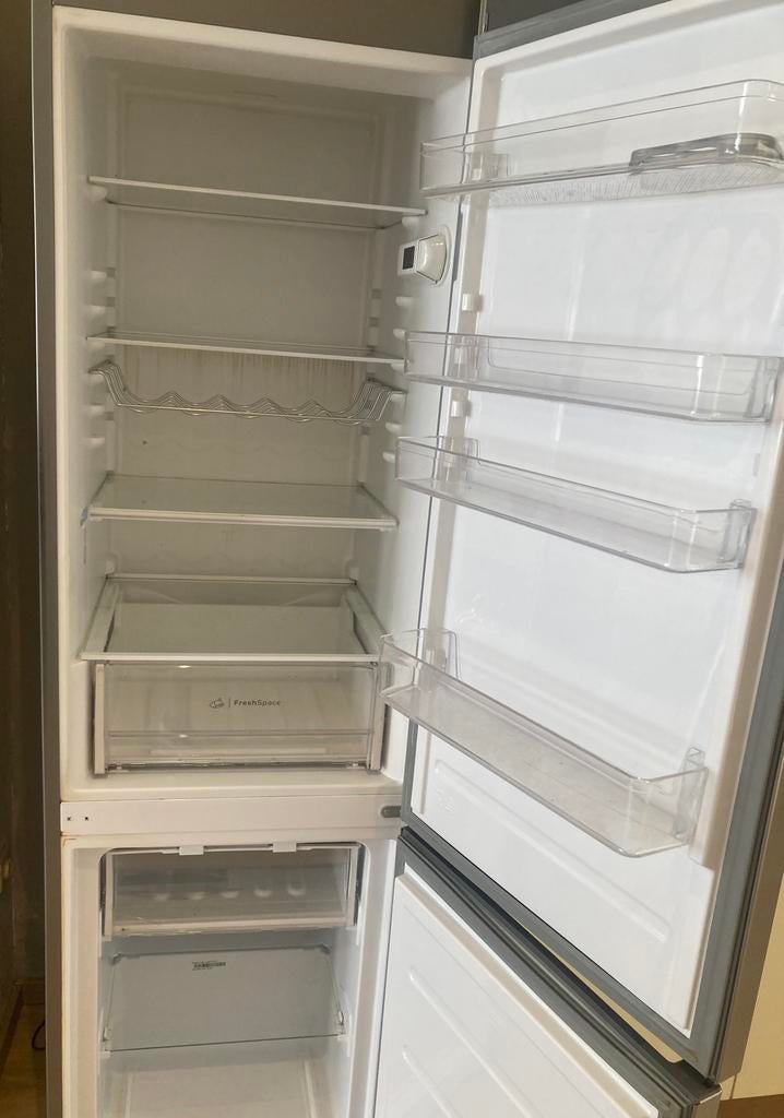 Refrigerateur / congelateur, Electroménager, Classe énergétique A ou plus économe, 160 cm ou plus, Enlèvement, Utilisé