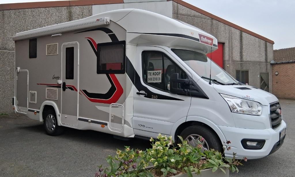 CAMPER CHALLENGER 260 FORD GRAPHITE, Automaat, Chemisch toilet, Standaard zit, Ringverwarming