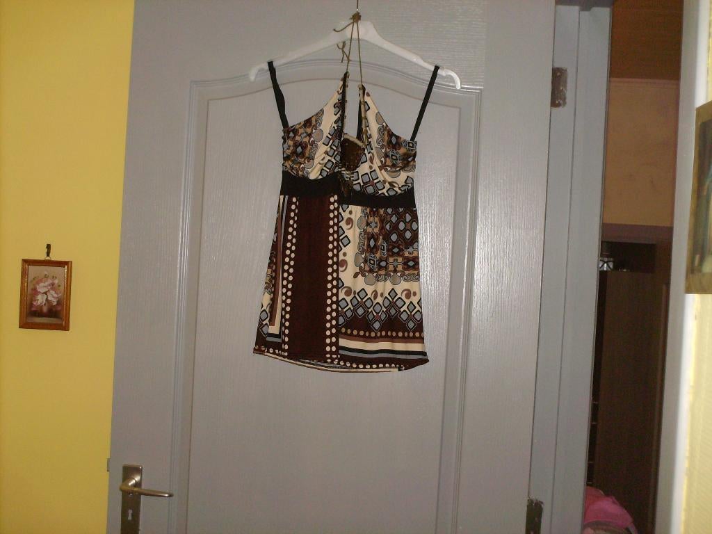 a vendre blouse tunique pour dame, Kleding | Dames, Blouses en Tunieken, Star monde, Ophalen of Verzenden, Zo goed als nieuw, Overige kleuren