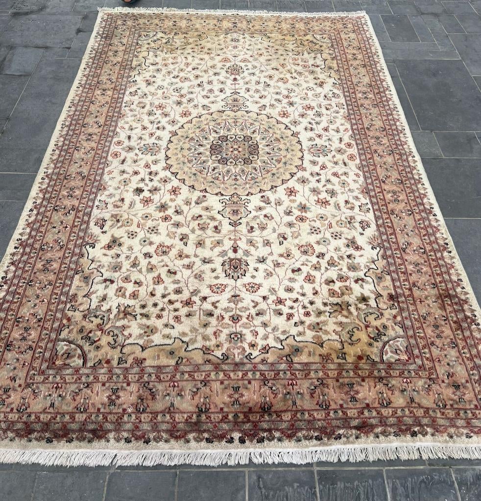 Grand tapis 180x280 cm fait à la main laine et soie, Enlèvement