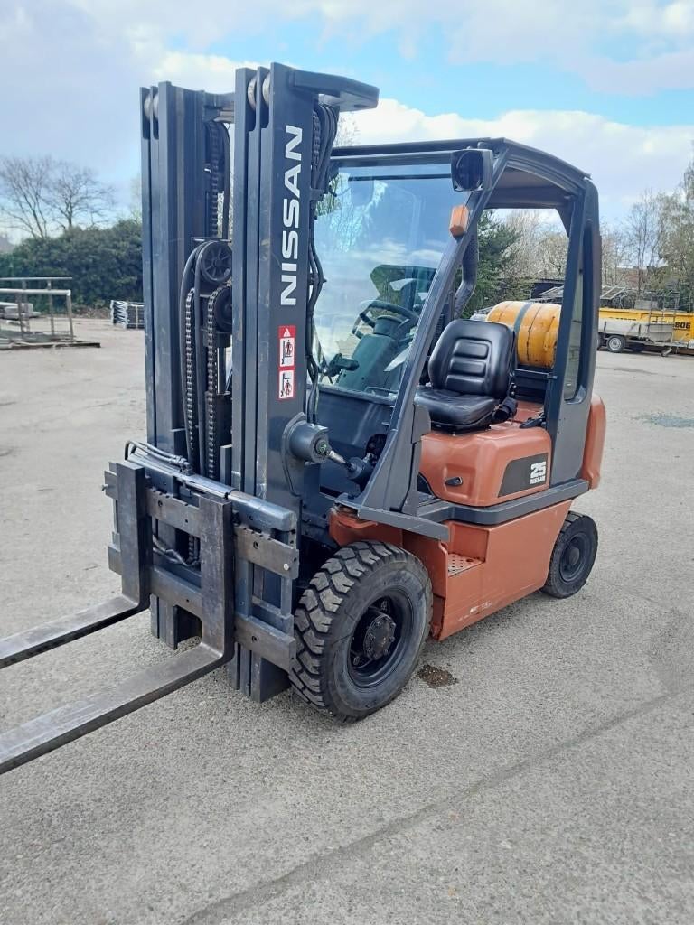 Heftruck nissan, Zakelijke goederen, Machines en Bouw | Heftrucks en Intern transport, Heftruck, Ophalen, LPG, NISSAN