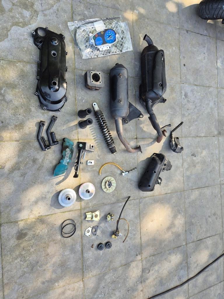 Lot onderdelen Piaggio zip 2000, Ophalen, Cilinder