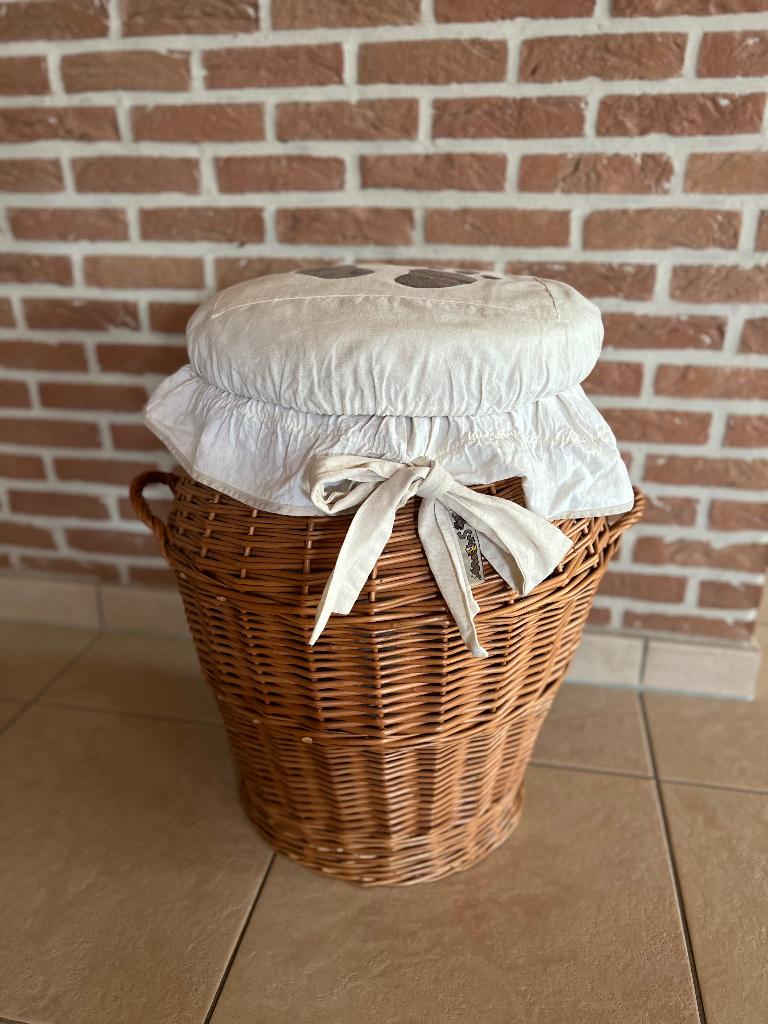 Magnifique panier en osier, Maison & Meubles, Osier, Comme neuf, Enlèvement, Panier