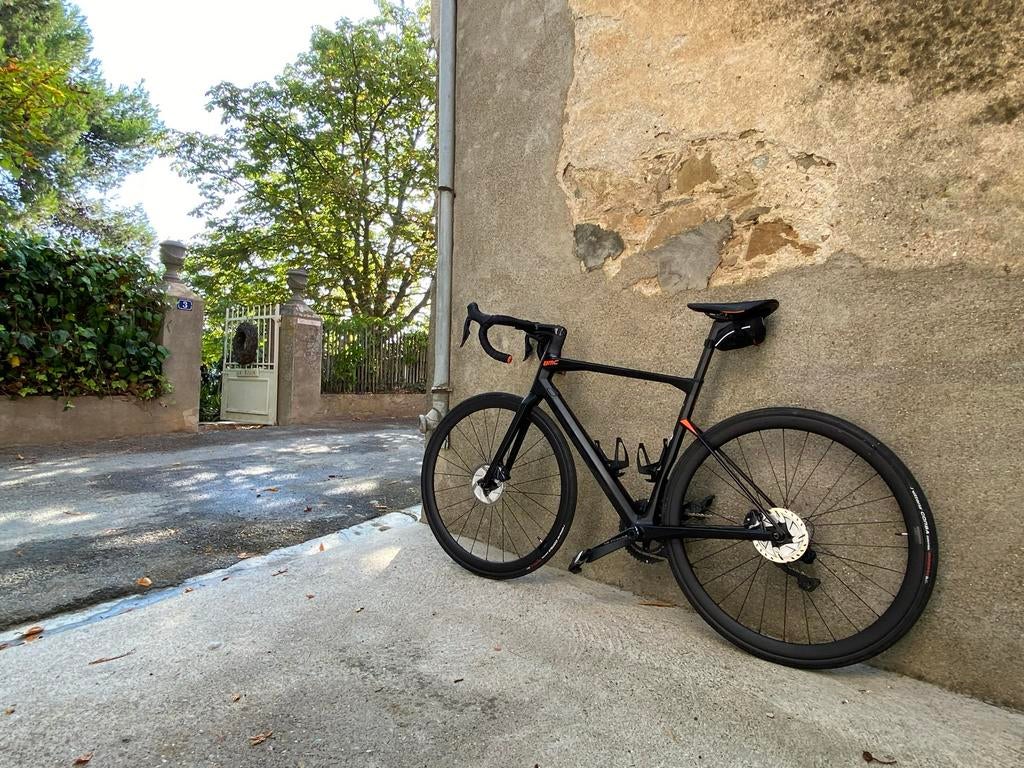 BMC roadmachine FOUR (frame 54), Fietsen en Brommers, Ophalen, Carbon
