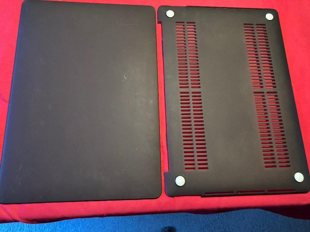 harde laptopcover 15", Computers en Software, Laptophoezen, Ophalen of Verzenden, 15 inch, Gebruikt